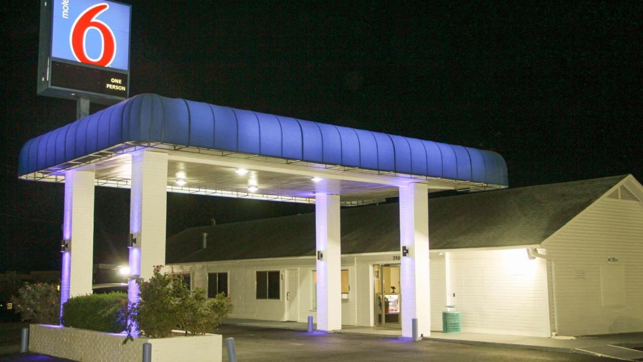 Motel 6-Fayetteville, Ar Екстериор снимка
