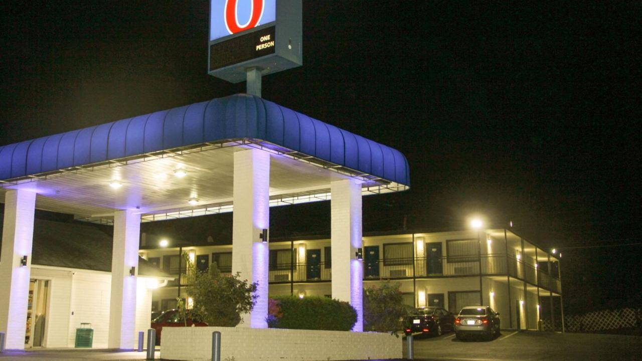 Motel 6-Fayetteville, Ar Екстериор снимка