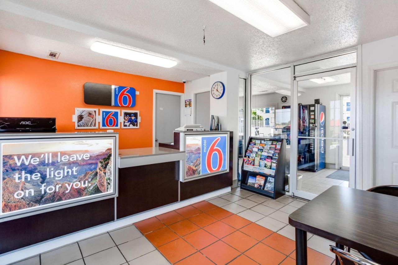 Motel 6-Fayetteville, Ar Екстериор снимка