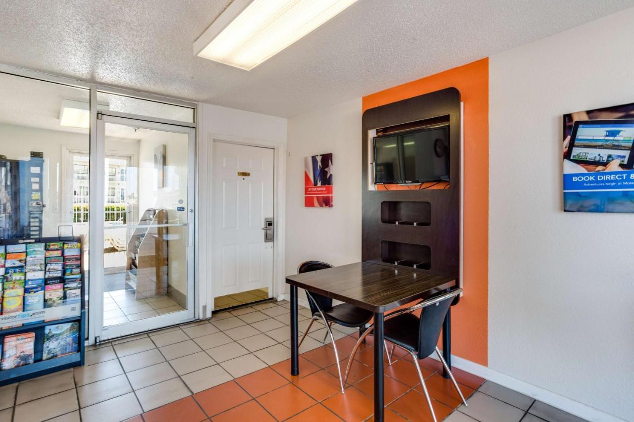Motel 6-Fayetteville, Ar Екстериор снимка