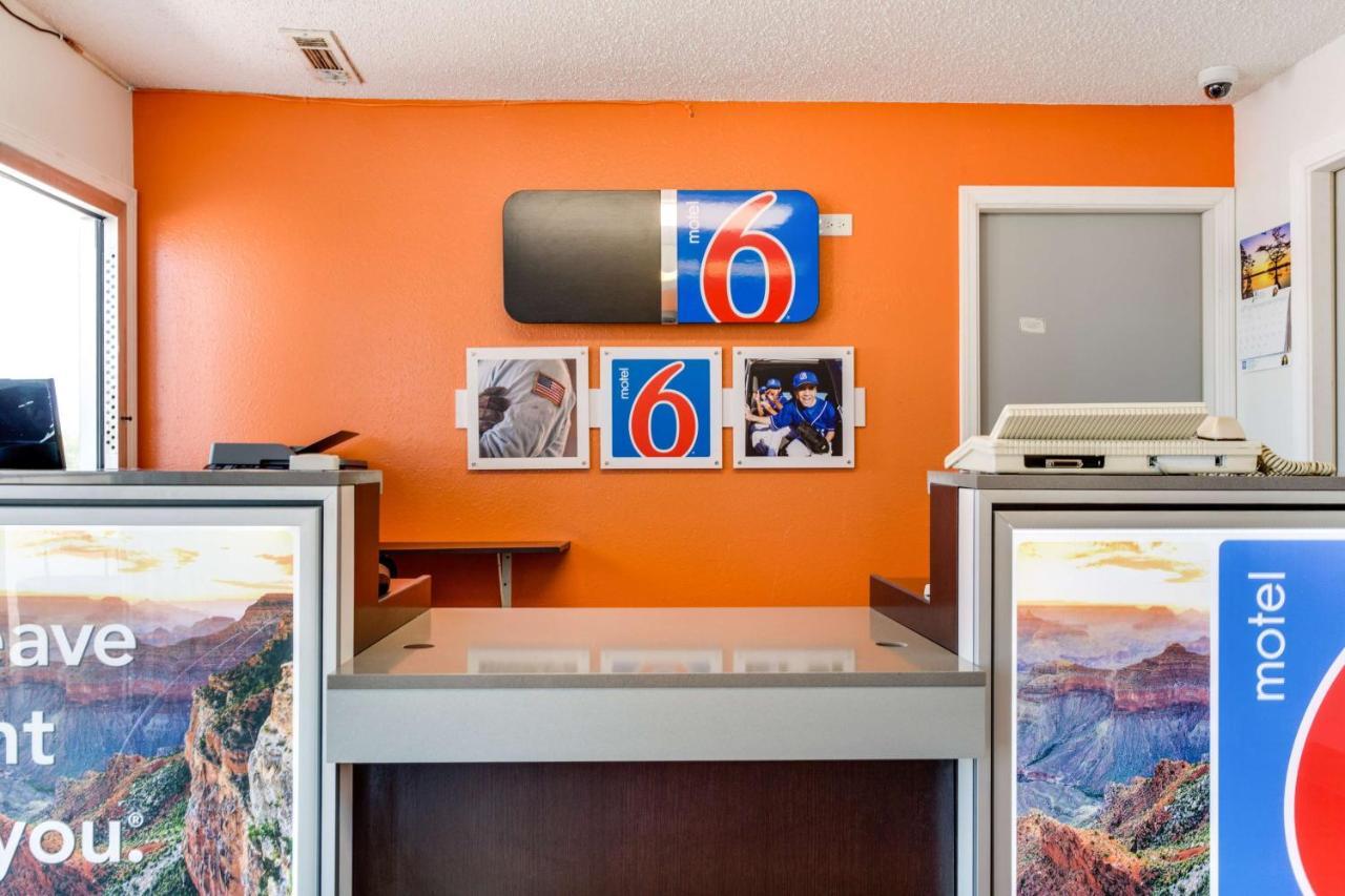 Motel 6-Fayetteville, Ar Екстериор снимка